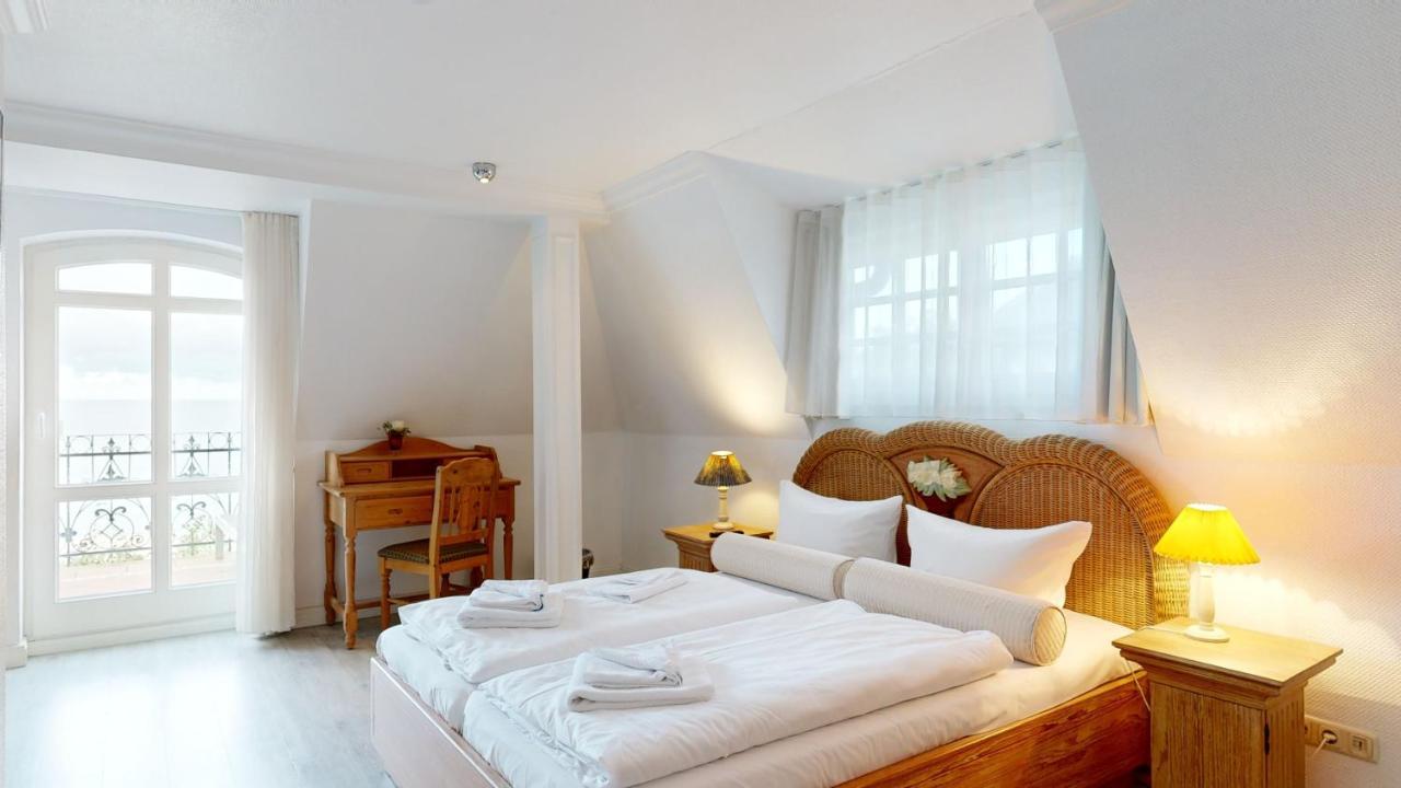 Fewo Direkt Am Strand Mit Meerblick Und Balkon,Villa Glueckspilz, Binz Exterior foto